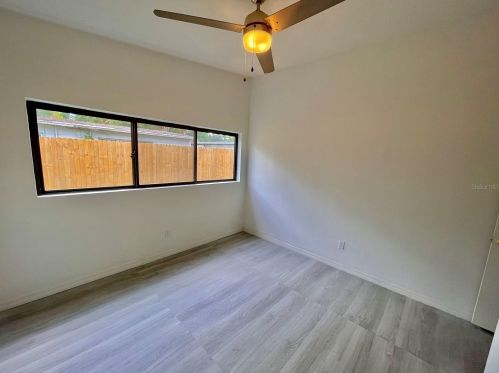 527 Broxburn Ave, Tampa FL  33617-7823 exterior