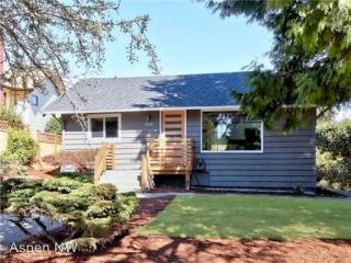 4122 41st Ave, Seattle WA  98116-4217 exterior