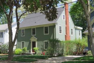 19 Holly St, Providence RI  02906-3723 exterior