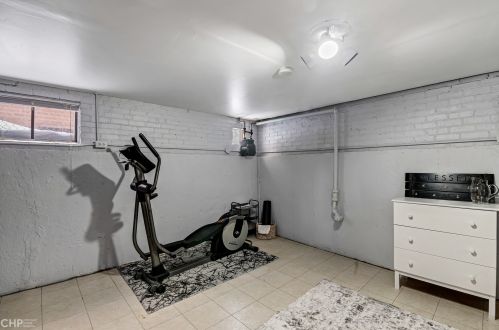 7337 Palatine Ave, Chicago IL 60631-1950 exterior