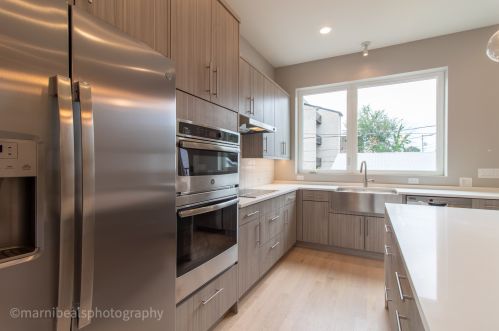 4457 Calumet Ave, Chicago IL 60653-3306 exterior