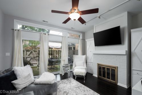 1806 Dayton St, Chicago IL 60614-4309 exterior