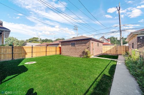 3230 66th St, Chicago IL 60629-5609 exterior