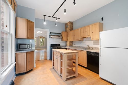 3341 Hamilton Ave, Chicago IL 60608-6036 exterior