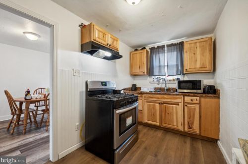 2422 Upland St, Chester PA 19013-6007 exterior