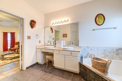 20043 Fieldtree Dr, Humble TX 77338-2304 exterior