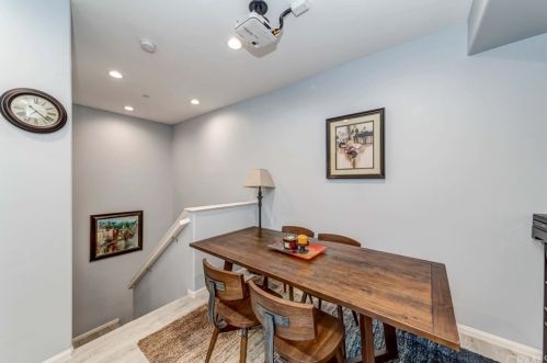 2027 Arnold Way, Fullerton CA 92833-5748 exterior