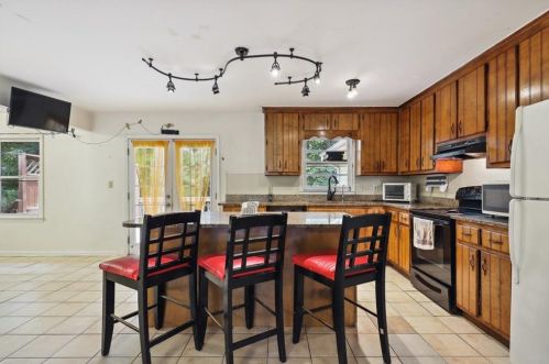 2743 Beecher Dr, Austell GA 30106-1738 exterior