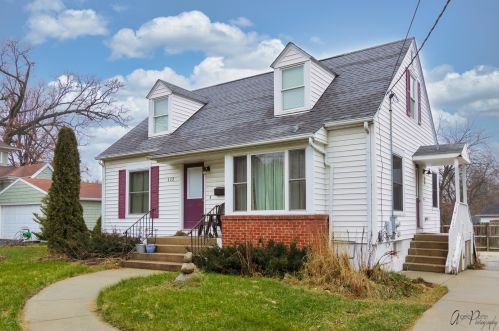 504 Jackson St, Bull Valley IL 60098-3412 exterior