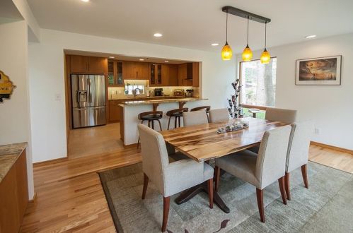 1141 Biltmore Dr, Atlanta GA 30329-3809 exterior