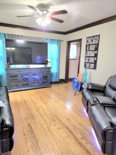 1917 12th Ave, Broadview, IL 60153-3119