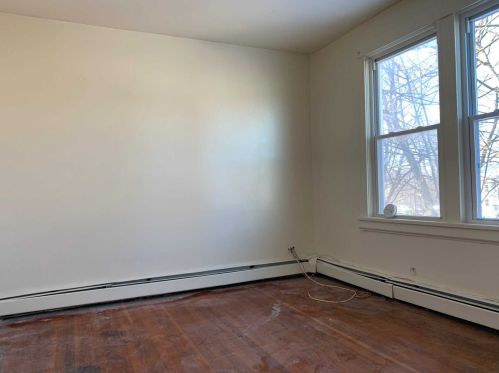 207 Winnikee Ave, Poughkeepsie NY  12601-2741 exterior