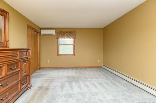 89 Laurel Dr, Killingly CT 06241-2218 exterior