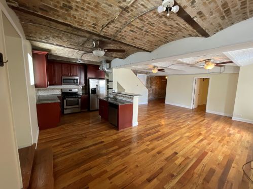 1421 Chicago Ave, Chicago IL  60642-5262 exterior