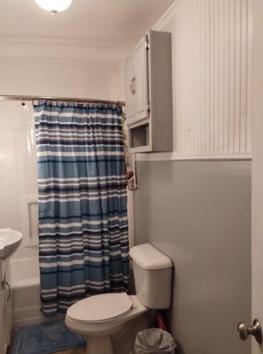 2476 Glenside Blvd, Meskegon MI 49441-3271 exterior