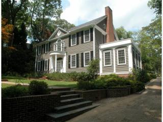 27 Andrews Dr, Atlanta, GA 30305-1313