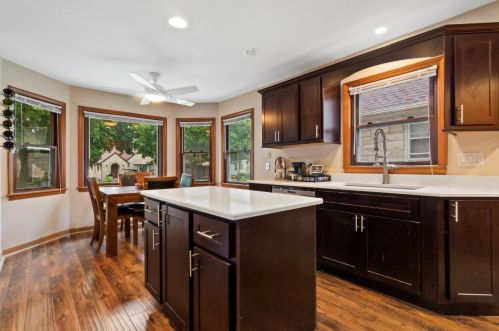 2917 38, Milwaukee WI 53210-2549 exterior