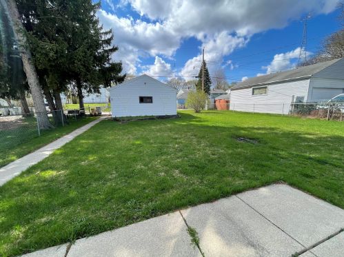 5921 64th St, Milwaukee WI  53218-1921 exterior