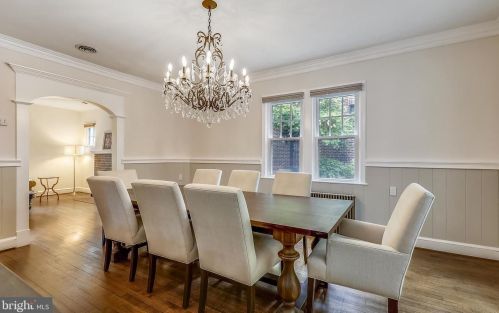 7426 Piney Branch Rd, Silver Spring MD 20901-4352 exterior