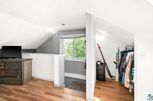 4892 Morris Thomas Rd, Duluth MN 55811-3749 exterior