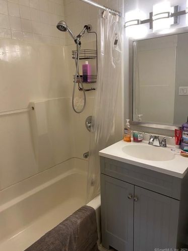 89 Clinic Dr, New Britain CT  06051-4065 exterior