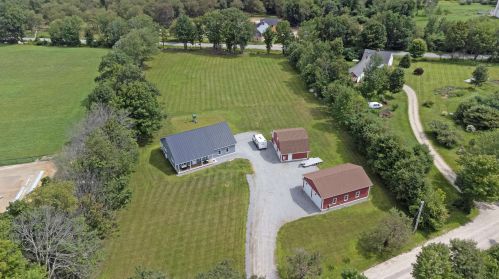 1038 Allen Rd, Concord NH 03304-5400 exterior