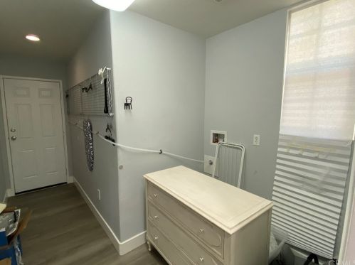 1506 Valencia Ave, Tustin CA 92782-1816 exterior