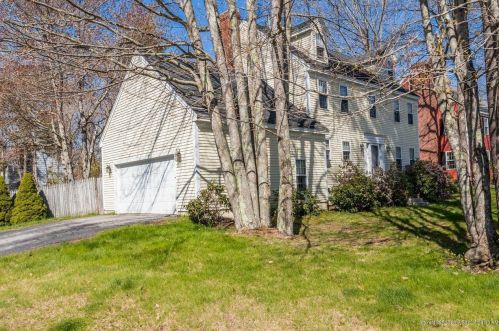 104 Roaring Brook Rd, Portland, ME 04103-3781
