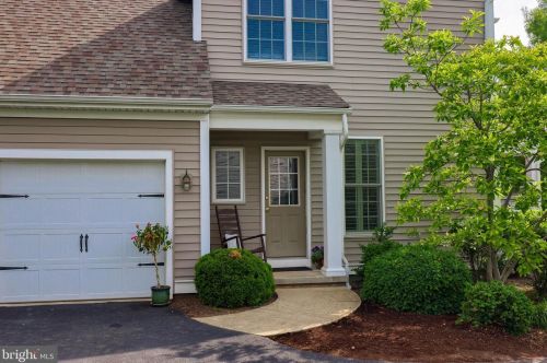 1404 Banner Dr, Lancaster PA 17601-4580 exterior