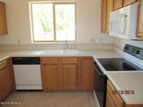 7705 Pristine Pl, Tucson AZ  85750-7216 exterior