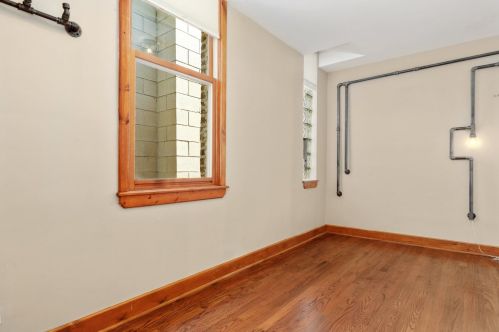 1817 Honore St, Chicago IL 60657-2007 exterior