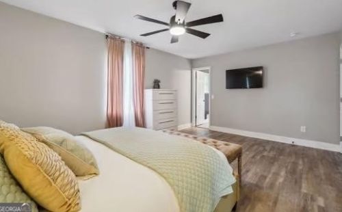 2891 Alexandria Dr, Atlanta GA  30331-5324 exterior