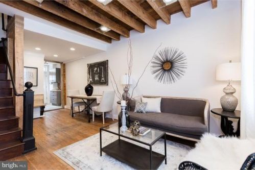 1510 Leithgow St, Philadelphia, PA 19122-3723