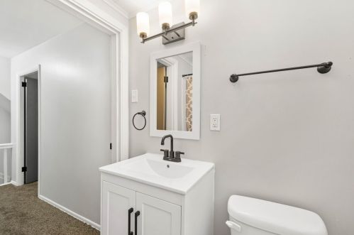 920 Freeland St, Pittsburgh PA 15210-1646 exterior