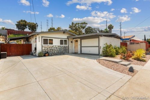 4944 Chateau Dr, San Diego, CA 92117-3018