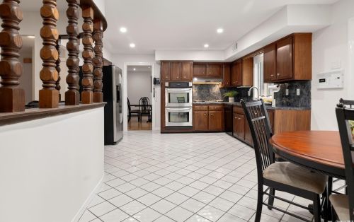 26 Dryden Way, Commack NY 11725-1927 exterior