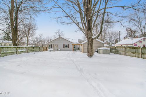 4114 Jefferson Ave, Grand Rapids MI 49548-3371 exterior