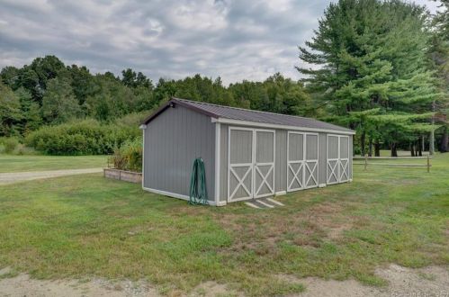 325 Hl Rd, Torrington CT 06790-5834 exterior