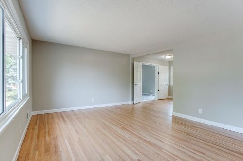 1760 City Heights Dr, Saint Paul, MN 55117-2317