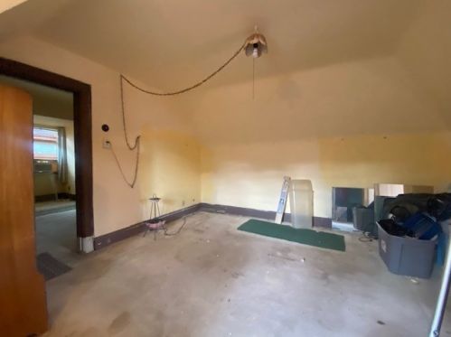 6415 Dean St, Pittsburgh PA 15206-1840 exterior