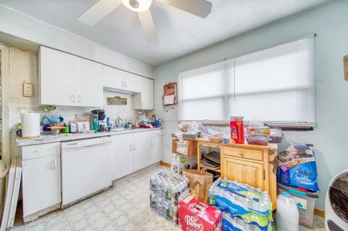 720 Howard Ave, Elmhurst IL 60126-1726 exterior