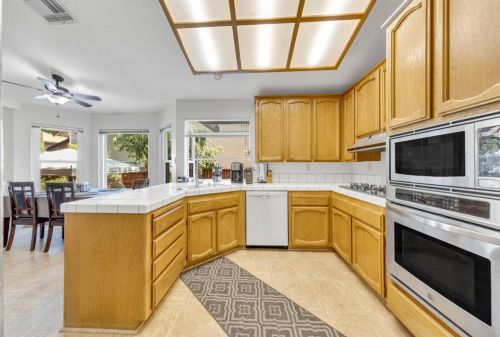 114 Framingham Way, Folsom CA  95630-5540 exterior