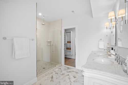 541 22nd St, Philadelphia PA  19130-3130 exterior