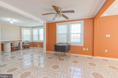 15 Pne St, Camden NJ 08103-3353 exterior