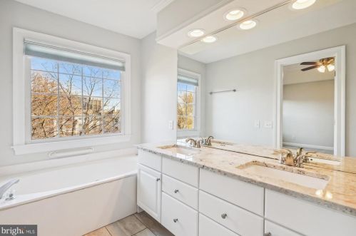 4653 Kirkpatrick Ln, Alexandria VA 22311-4913 exterior