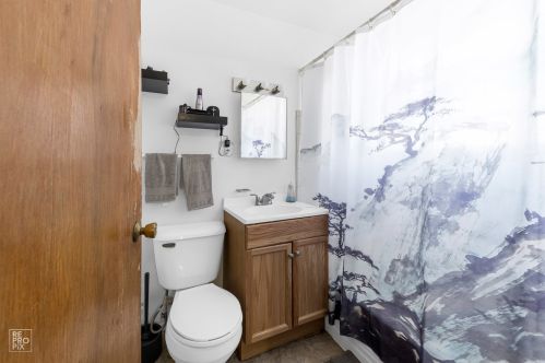 4846 Butterfield Rd, Hillside IL 60162-1413 exterior