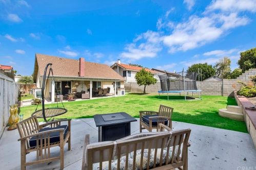 2342 Apple Tree Dr, Tustin, CA 92780-7109