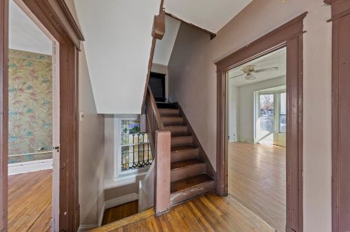 5812 De Giverville Ave, Saint Louis MO 63112-1617 exterior