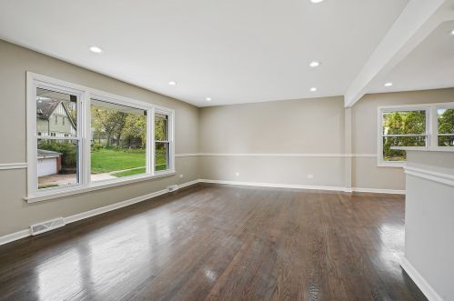 10826 Longwood Dr, Chicago IL  60643-3313 exterior