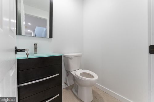 1122 26 St, Philadelphia PA 19121-4636 exterior